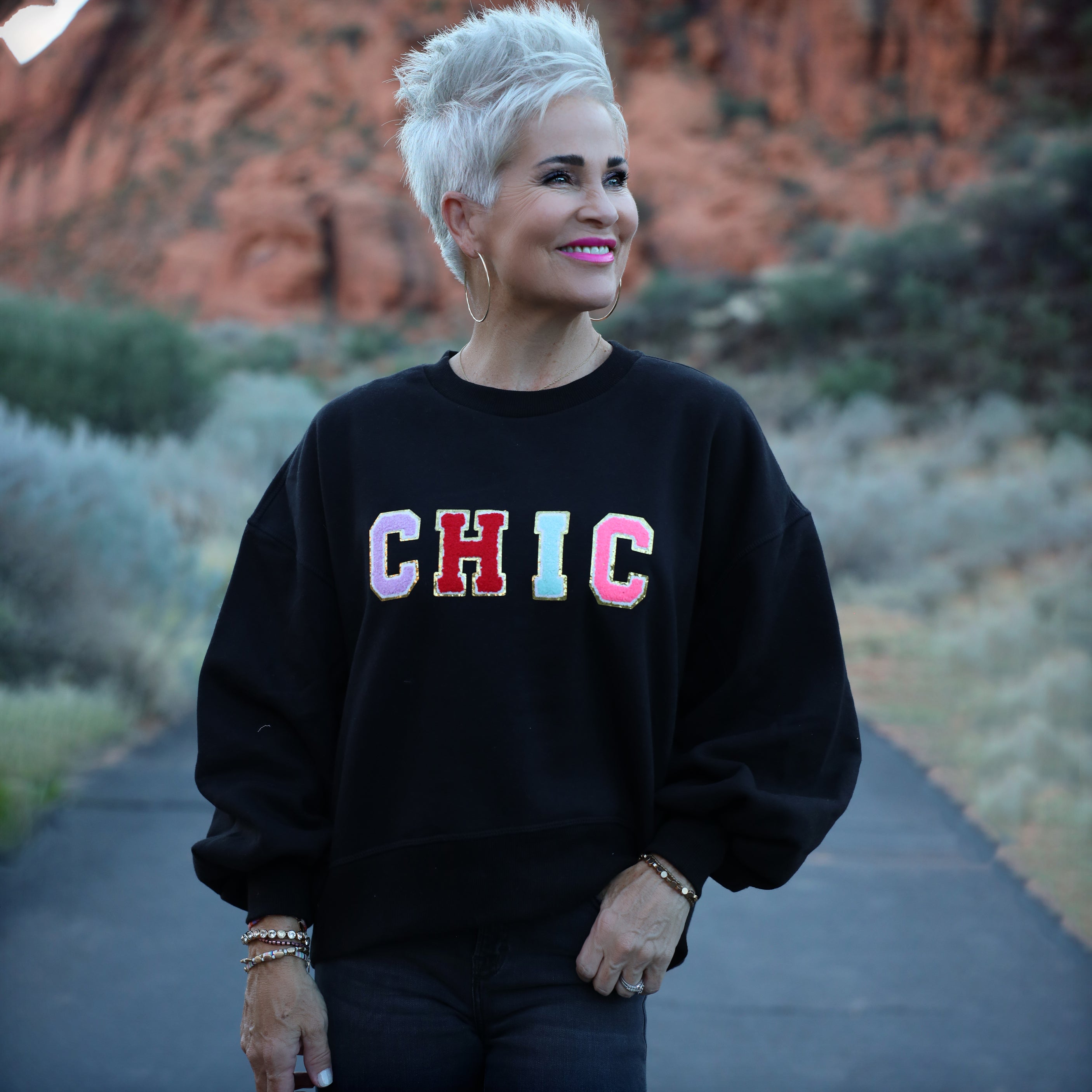 Chic sweatshirt store